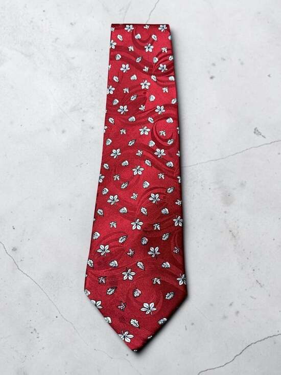 Pierre Victoire Other - Pierre Victoire Vintage Red Silk Necktie with Leaf and Acorn Pattern